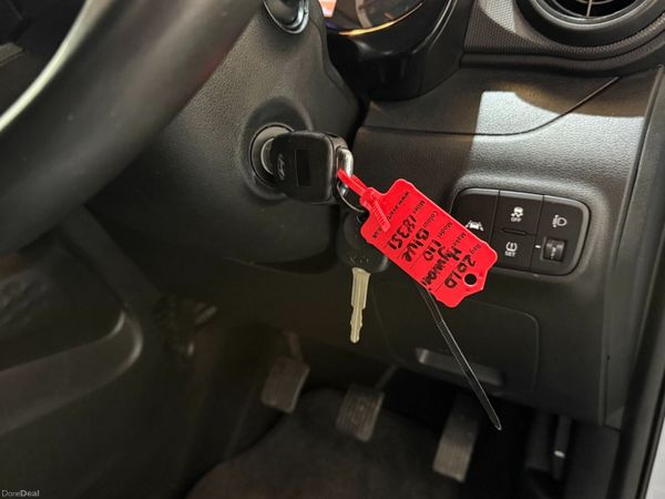 Hyundai i10 Deluxe Plus 1.0L 382491026