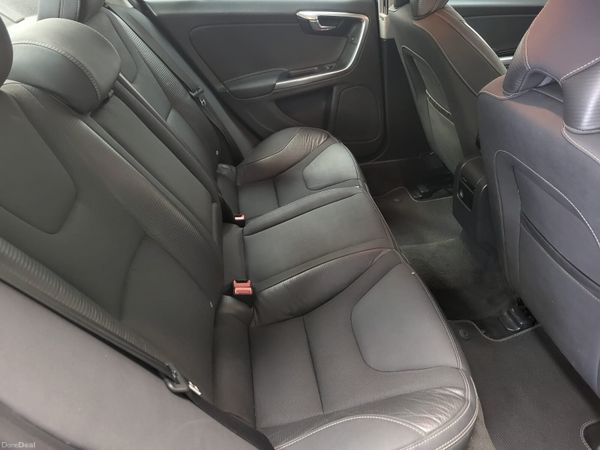12 VOLVO S60 1.6D2 115 R-DESIGN - 382402878