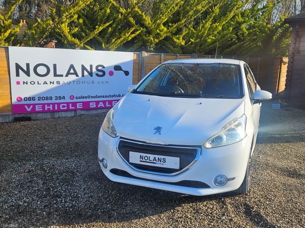 2015 Peugeot 208 allure automatic 37000km !! 382406574