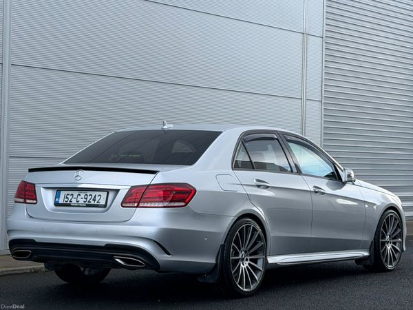 Mercedes-Benz E220d AMG NightEdition 382408714