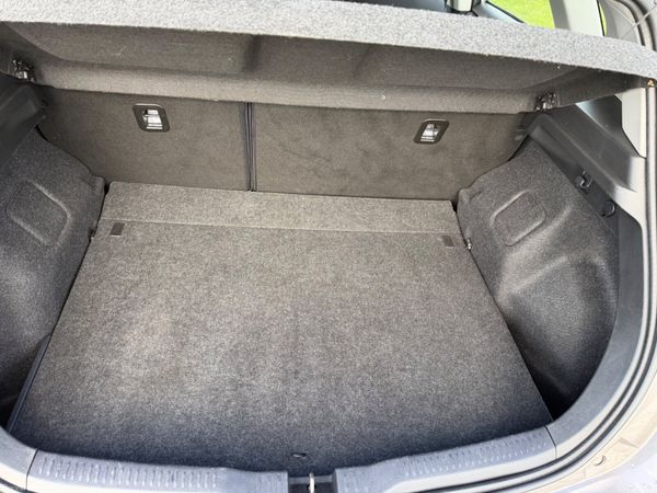 Toyota Auris Luna 1.4 D4D 382415704