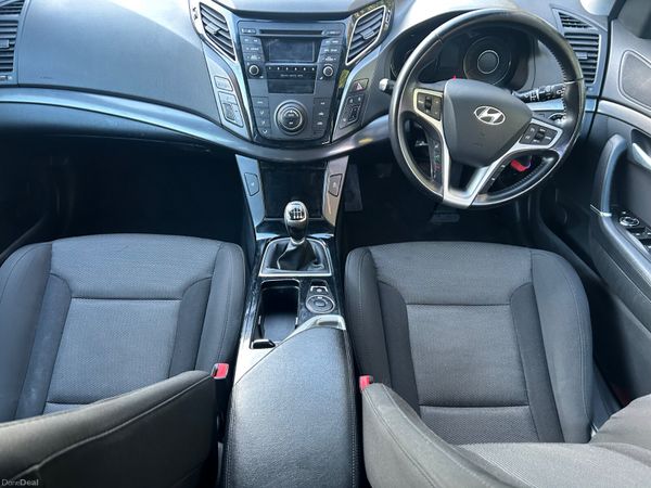 Hyundai i40 2015 NCT03/27 382418756