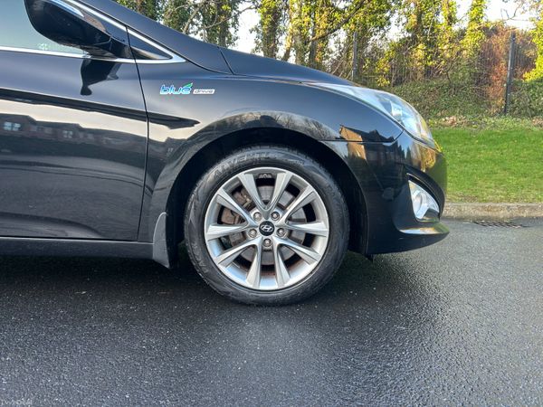 Hyundai i40 2015 NCT03/27 382418708