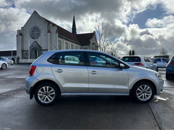 Volkswagen Polo TRENDLINE 1.0 60HP MANUAL 5SPEED 5 382418852