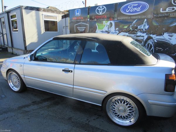 Volkswagen Golf 2000 1.8 CONVERTIBLE CAR 382419878