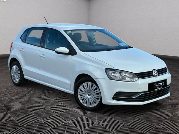Volkswagen Polo Automatic - Reverse camera ! 382427544