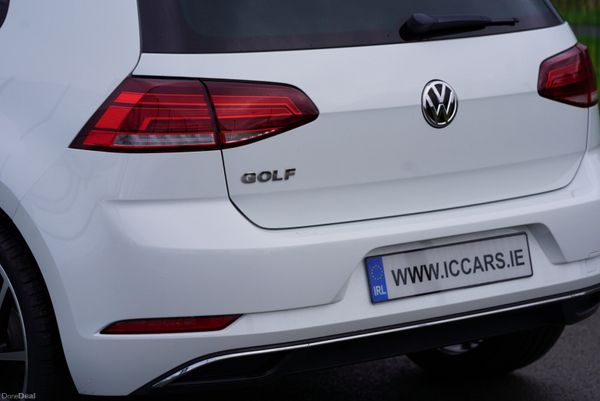 2018 VW Golf 1.2 TSI  AUTO 382435964