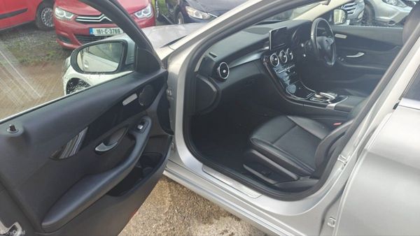 Mercedes-Benz C-Class C220d Executive Auto 382436044