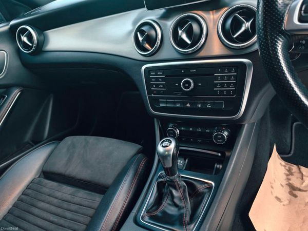 Mercedes-Benz CLA 200d Sport 382436080