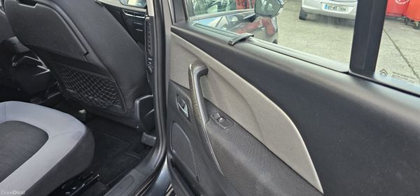 Citroen C4 2016 (AUTOMATIC 7 SEATER) 382436940