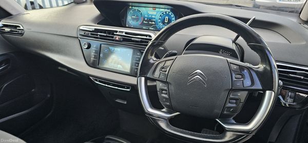 Citroen C4 2016 (AUTOMATIC 7 SEATER) 382436942