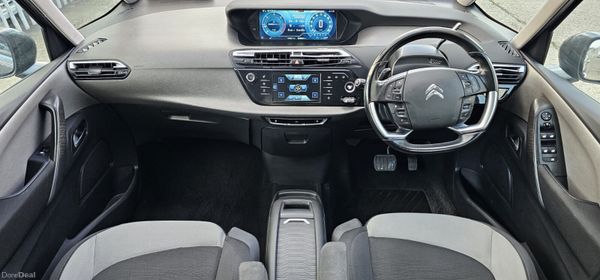 Citroen C4 2016 (AUTOMATIC 7 SEATER) 382436946