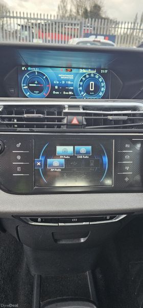 Citroen C4 2016 (AUTOMATIC 7 SEATER) 382436954