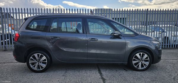 Citroen C4 2016 (AUTOMATIC 7 SEATER) 382436924