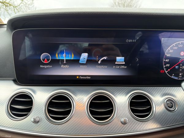 Mercedes-Benz E-Class 2019  Premium Low Mileage 382547318