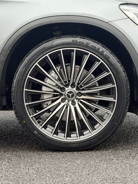 Mercedes GLC220d 4Matic AMG line 382547602