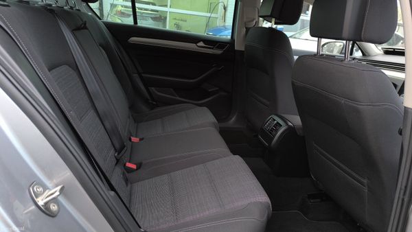 2022 Volkswagen Passat 1 Warranty AA Aprroved 382547840