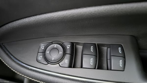 2021 Opel Insignia SRI 1 Year Warranty AA Approved 382557108