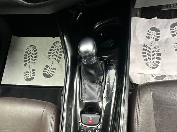 TOYOTA CH-R 2018  PETROL HYBRID  AUTOMATIC 🔥 382522064