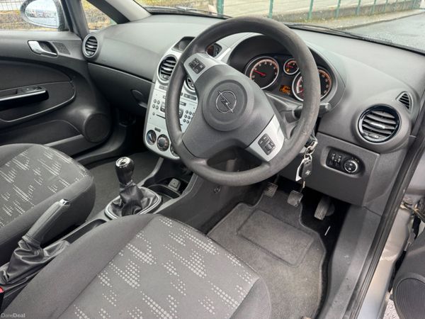 Opel Corsa 2013 382524368