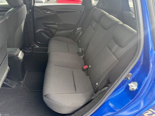 2018!Honda JAZZ/Fit 1.5 Hybrid Automatic 382663182