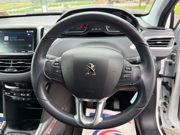 Peugeot 2008 2018 PureTech 1.2 Low Mileage 382682352