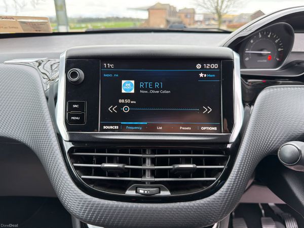 Peugeot 2008 2018 PureTech 1.2 Low Mileage 382682374