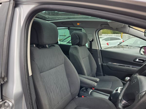 High Spec Peugeot 5008 7 Seater 382687424