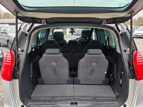 High Spec Peugeot 5008 7 Seater 382687426