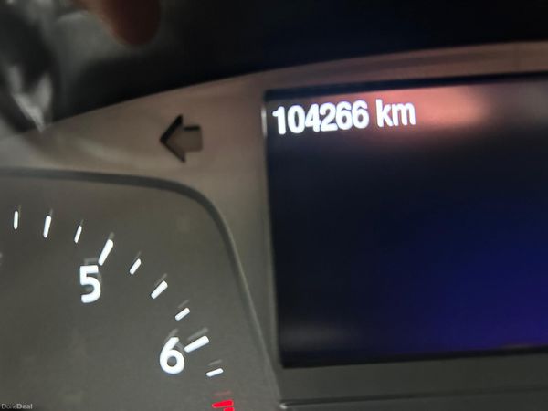 Ford Fiesta 2018 ( NCT 01/28) 382699526