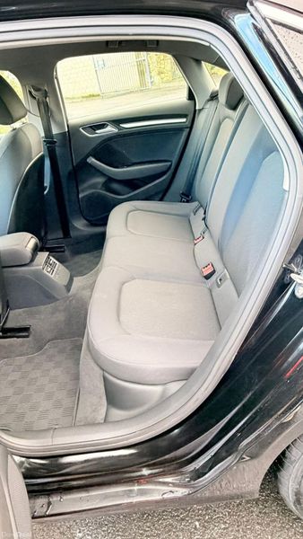 Audi A3 2020 382606066