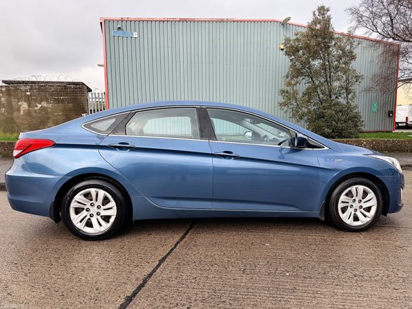 Hyundai i40 2014 full service history tax&NCT 382620474