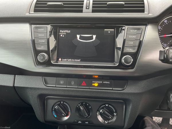 Skoda Fabia 1.2 TSI. New NCT and Fully serviced 382621734