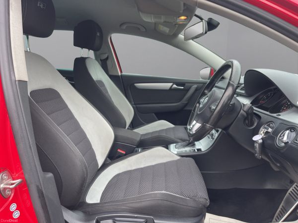 2015 Volkswagen Passat (S38) 382624108