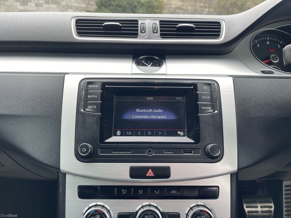 2015 Volkswagen Passat (S38) 382624122