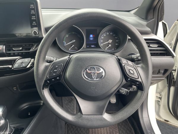 2020 Toyota C-HR (S100) 382624908