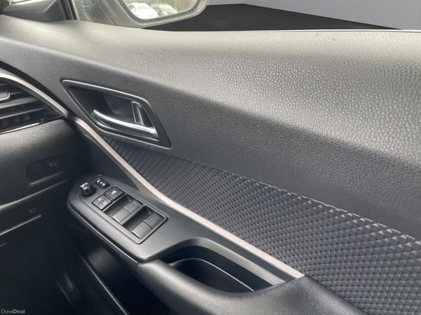 2020 Toyota C-HR (S100) 382624918