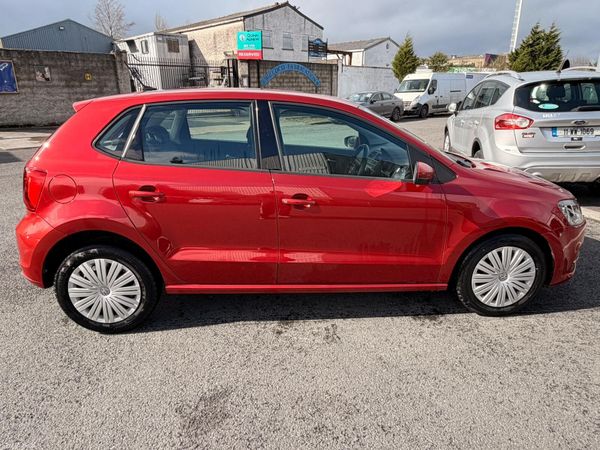 Volkswagen Polo 2015 382629238