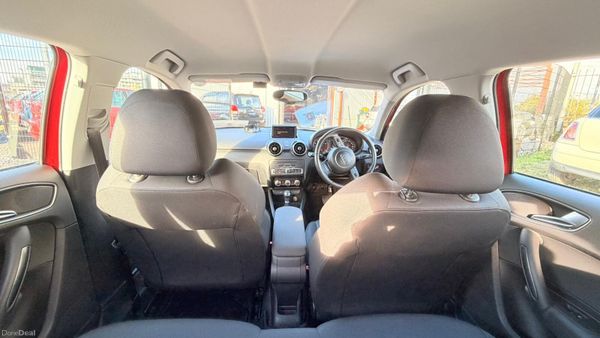 Audi A1 2014 382631506