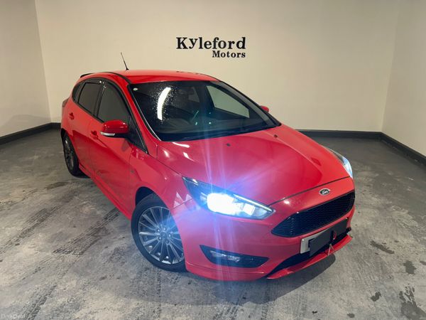 Ford Focus 2017 382741542