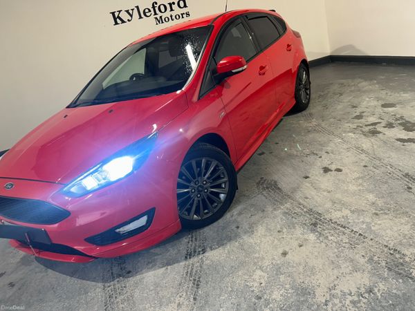 Ford Focus 2017 382741548