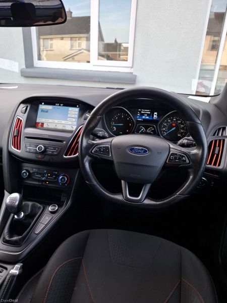 Ford Focus 2017 382741580