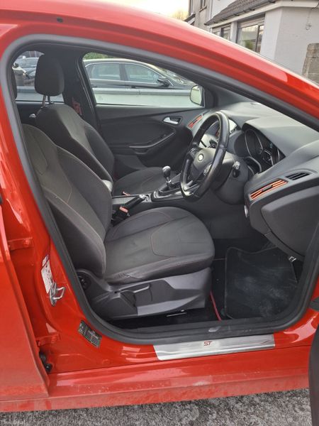 Ford Focus 2017 382741586