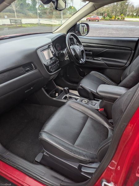 Mitsubishi Outlander/ AUTO/ 4X4 / NCT 02/27 382744134