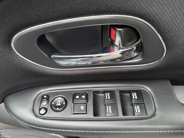 2015 Honda vezel(HRV)1.5 Hybrid automatic 382750486