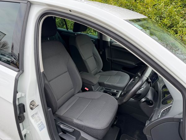 2016 Volkswagen Golf Auto Highline Low km 382769592