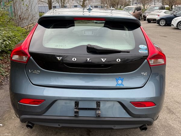 Volvo V40 T4 SE Automatic Leather Low km 382770568