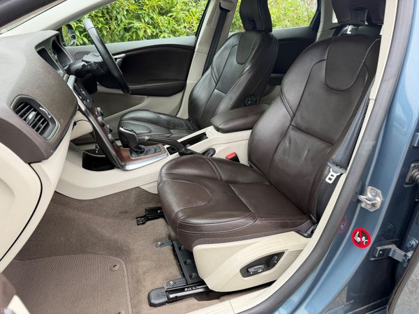 Volvo V40 T4 SE Automatic Leather Low km 382770608