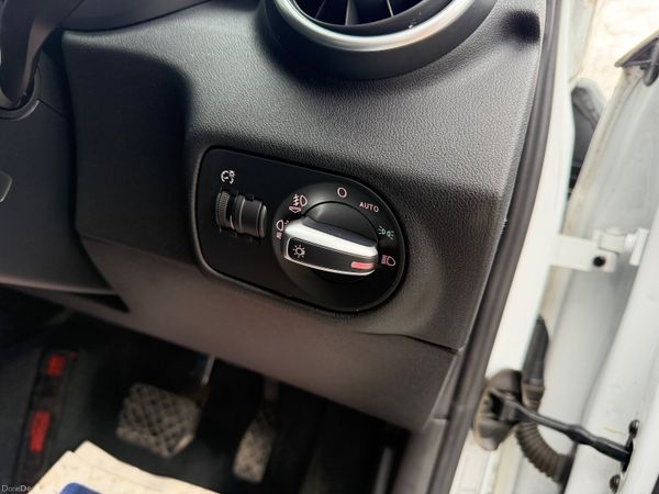 Audi A1 Sport Automatic, low km 382773346