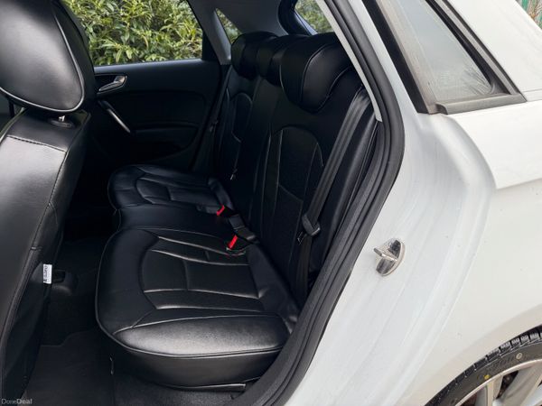 Audi A1 Sport Automatic, low km 382773370